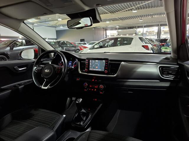 KIA Stonic 1.0 T-GDi DynamicLine Apple Carplay/Android Auto, Navigatie, Camera.