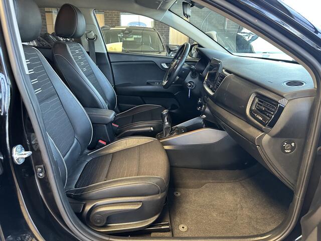 KIA Stonic 1.0 T-GDi MHEV GT-Line | Carplay | Driving Assistant | Camera | LED | Interesse in een bezichtiging of proefrit, bel of app met 06-24282842 / 06-42130156