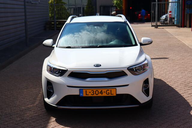 KIA Stonic 1.0 T-GDi MHEV DynamicPlusLine O.a: Trekhaak, PDC, Camera, Navi, Clima, Carplay, Etc. All-in prijs!