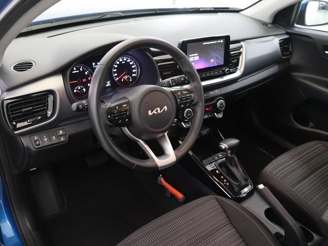 KIA Stonic 1.0 T-GDi MHEV DynamicLine | Parkeercamera | Apple Carplay/Android Auto | Climate Control | Cruise control |