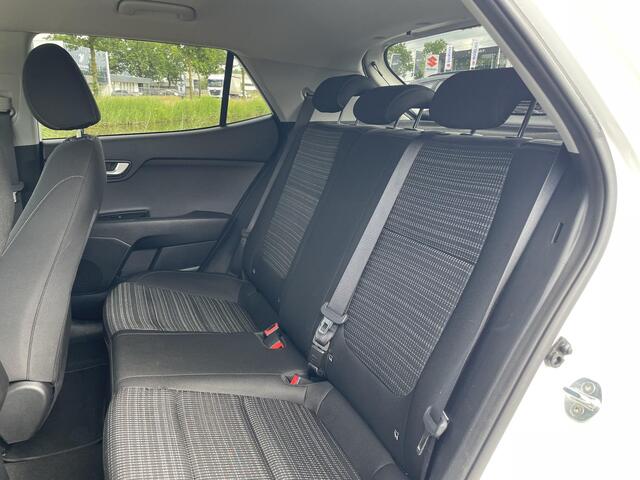 KIA Stonic 1.0 T-GDi DynamicPlusLine | Climate control | Achteruitrijcamera | Navigatie | Apple carplay |