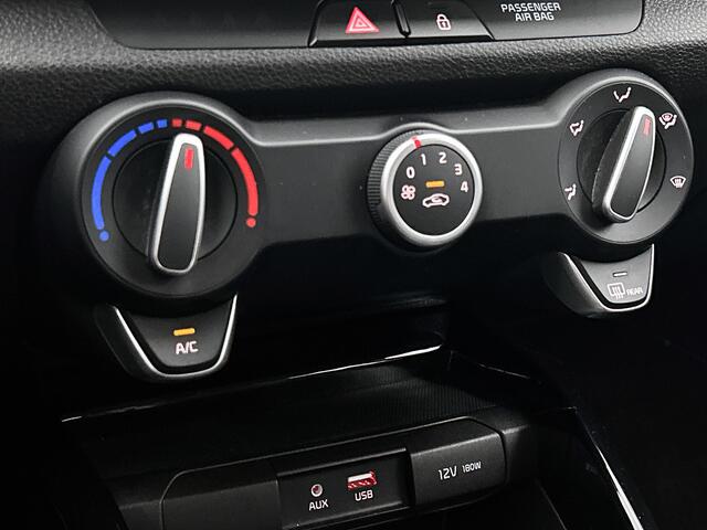 KIA Stonic 1.0 T-GDi Sports Edition Navigatie | Achteruitrijcamera | Lichtmetalen velgen
