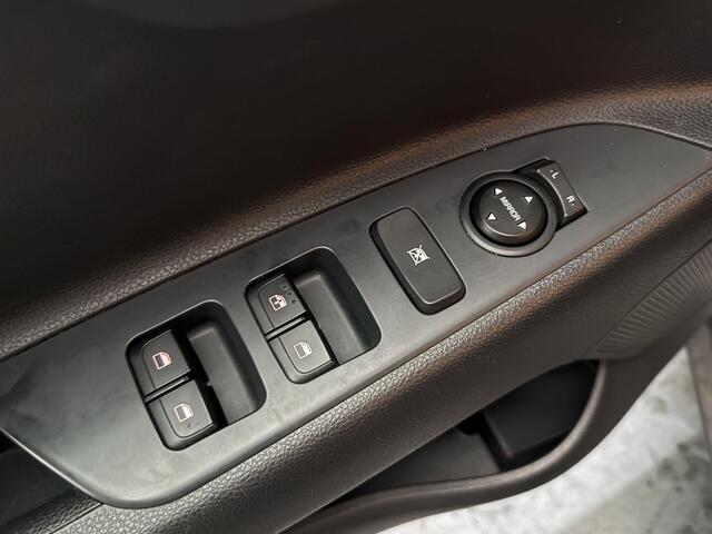 KIA Stonic 1.0 T-GDi MHEV DynamicLine NL Auto, slechts 27663km, zeer nette uitvoering, 1e eigenaar