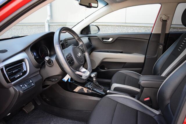 KIA Stonic 1.0 T Black Edition ISG DCT | automaat | dealer onderhouden | navigatie |
