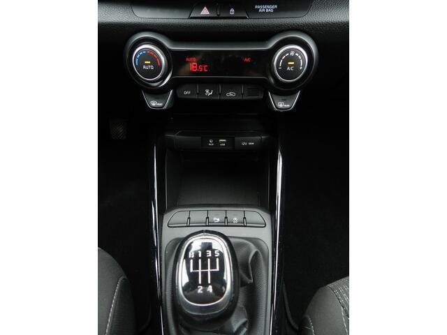 KIA Stonic 1.0 T-GDi DynamicPlusLine - Apple Carplay / Android Auto - Cruise Control - Climate Control - Achteruitrij Camera - Parkeerhulp