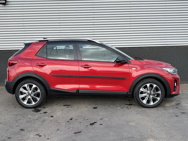 KIA Stonic 1.0 T-GDi DynamicLine Trekhaak, Navigatie, Airco, Achteruitrijcamera, Cruise control, Nieuw geleverd en dealeronderhouden