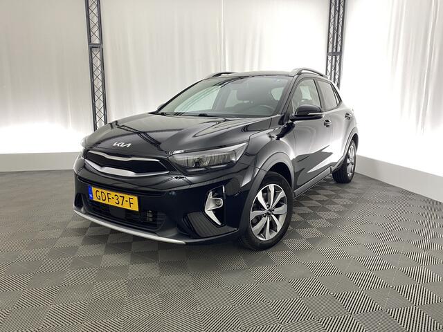 KIA Stonic 1.0 T-GDi MHEV DynamicPlusLine | Apple carplay | Navigatie | Camera | Trekhaak | Key less | Cruise