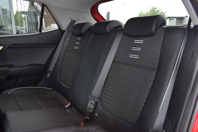 KIA Stonic 1.0 T-GDi MHEV GT-PlusLine | Automaat | Kantel/ Schuifdak | Adaptieve Cruise Control | Camera | Navigatie | Tot 10Jr. Kia-Garantie |