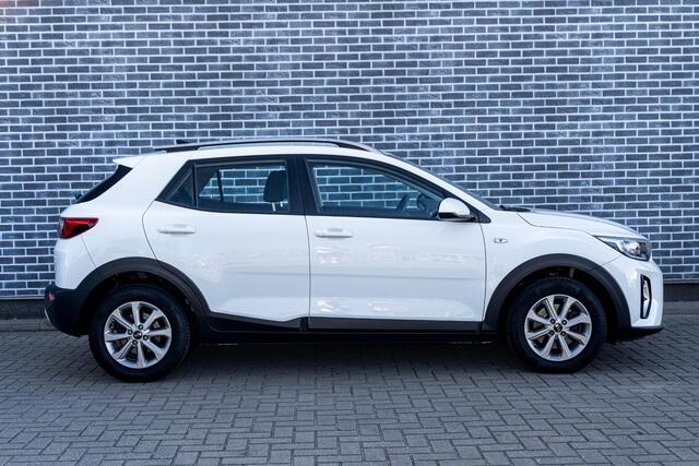 KIA Stonic 1.0 T-GDi 100 MHEV DynamicLine | Navigatie | Apple Carplay | Android Auto | Achteruitrijcamera | Parkeersensoren | Climate Control | Lichtmetalen Velgen | Cruise Control Adaptief