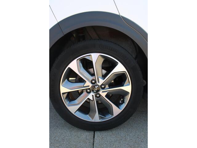 KIA Stonic 1.0 T-GDi DynamicPlusLine NAVIGATIE, ACHTERUITRIJCAMRERA, TREKHAAK