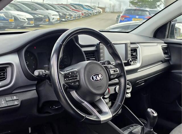 KIA Stonic 1.0 T-GDi DynamicLine | Apple Carplay/Android | Navi | Cruise control |