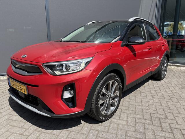 KIA Stonic 1.0 T-GDi DynamicPlusLine Achteruitrijcamera - Airco - Parkeersensor achter - Navigatie - Cruise control - Dakrails - keyless entry and start - Elektrische ramen - Radio - Mistlampen - Bluetooth - Licht metalen velgen Start/stop systeem - Elektrische rame