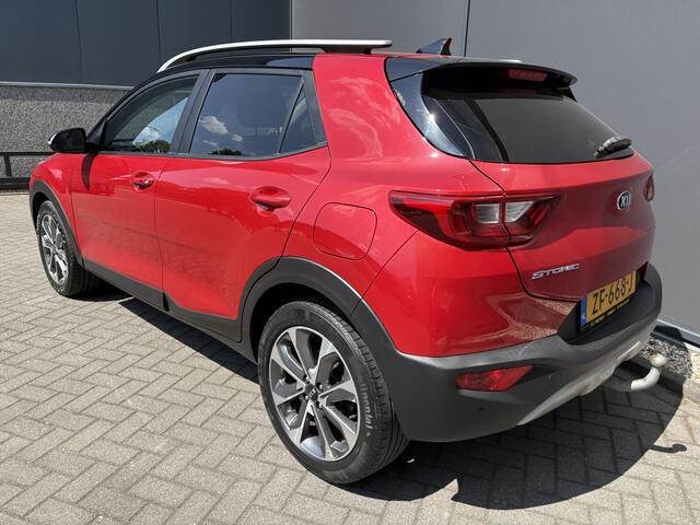 KIA Stonic 1.0 T-GDi DynamicPlusLine Achteruitrijcamera - Airco - Parkeersensor achter - Navigatie - Cruise control - Dakrails - keyless entry and start - Elektrische ramen - Radio - Mistlampen - Bluetooth - Licht metalen velgen Start/stop systeem - Elektrische rame
