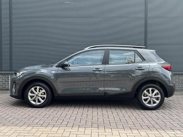 KIA Stonic 1.0 T-GDi MHEV DynamicLine / Apple CarPlay & Android Auto / Achteruitrijcamera / Parkeersensoren achter / Cruise control / Airconditioning / 15 inch lichtmetalen velgen /