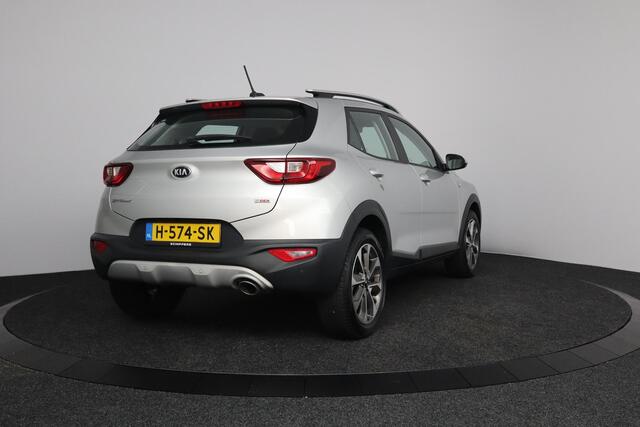 KIA Stonic 1.0 T-GDi DynamicLine | Navigatie via Apple Car Play } Achteruitrijcamera