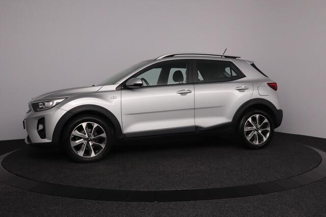 KIA Stonic 1.0 T-GDi DynamicLine | Navigatie via Apple Car Play } Achteruitrijcamera