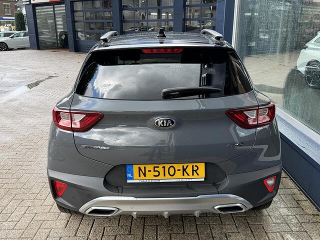 KIA Stonic 1.0 T-GDi MHEV GT-Line 6-Bak | Hoge Instap | Vol Opties | Stuurverwarming | Stoelverwarming | Led Verlichting | Parkeersensoren | Full Map Navigatie | Achteruitrij-Camera | Key-Less Entry |