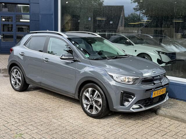 KIA Stonic 1.0 T-GDi MHEV GT-Line 6-Bak | Hoge Instap | Vol Opties | Stuurverwarming | Stoelverwarming | Led Verlichting | Parkeersensoren | Full Map Navigatie | Achteruitrij-Camera | Key-Less Entry |