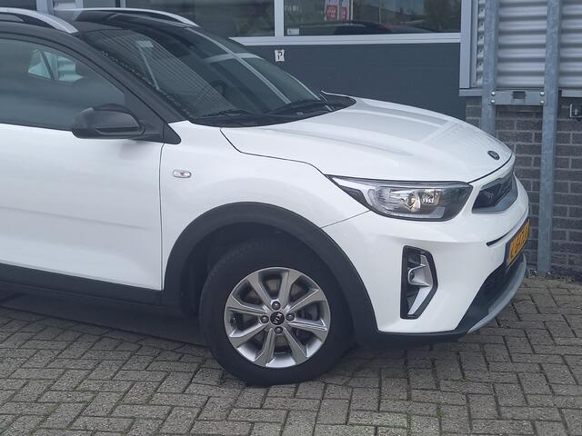 KIA Stonic 1.0 T-GDi MHEV DynamicLine - CAMERA - CARPLAY / ANDROID - PDC - AIRCO - CRUISE - LED -