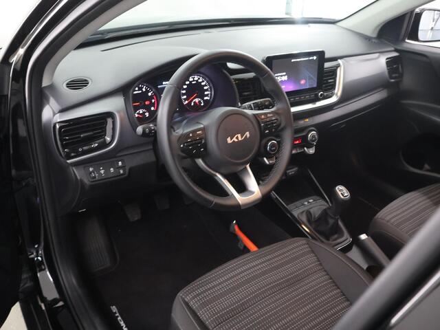 KIA Stonic 1.0 T-GDi MHEV DynamicPlusLine | Navigatie | Parkeercamera | DAB | Apple Carplay/Android Auto | Climate Control | Cruise Control | Keyless Entry/Go |