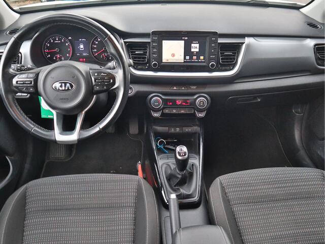 KIA Stonic 1.0 T-GDi DynamicPlusLine | Navigatie | Camera | Climate Control | Trekhaak | tot 10 jaar Garantie |