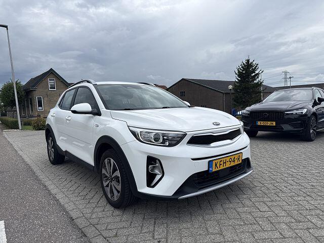 KIA Stonic 1.0 T-GDi MHEV DynamicLine Automaat, Navi, Camera, LM Velgen