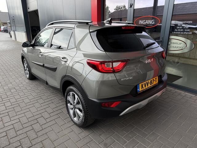 KIA Stonic 1.0 T-GDI MHEV DynamicLine Automaat/ACC/Apple Carplay/stoel- en stuurverwarming,