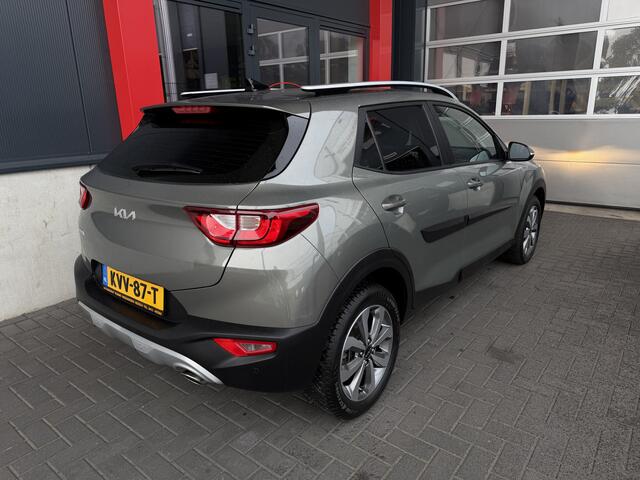 KIA Stonic 1.0 T-GDI MHEV DynamicLine Automaat/ACC/Apple Carplay/stoel- en stuurverwarming,