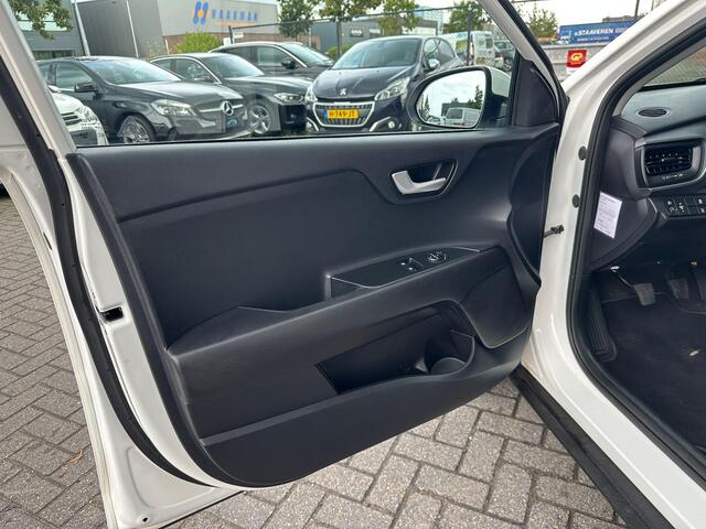 KIA Stonic 1.0 T-GDi ComfortPlusLine Navigator APPLE-CARPLAY/CAMERA