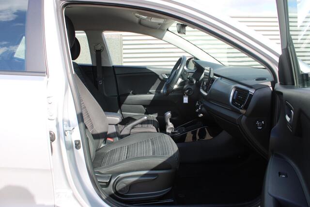 KIA Stonic 1.0 T-GDi MHEV DynamicLine NAVIGATIE, ACHTERUITRIJCAMERA, LICHT METALEN VELGEN