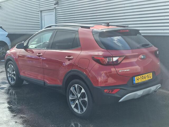 KIA Stonic 1.0 T-GDi DynamicPlusLine Nieuw geleverd en dealeronderhouden, Navigatie, Smart Key, Privacy glass, Achteruitrijcamera, Cruise control, Climate control