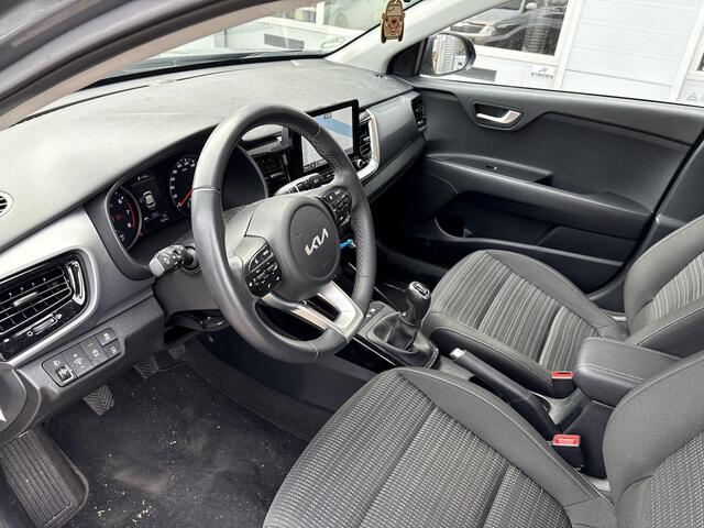 KIA Stonic 1.0 T-GDi MHEV DynamicLine | Fabrieksgarantie | NieuwStaat | 16inch lichtmetaal | Trekhaak