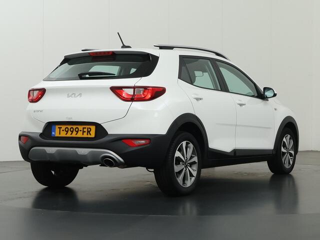 KIA Stonic 1.0 T-GDi MHEV DynamicLine | Parkeercamera | Bluetooth | Airco | Cruise Control | Navigatie via Carplay |