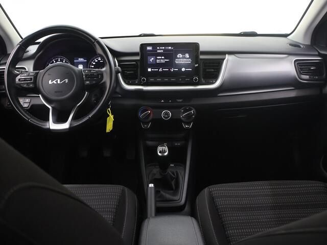 KIA Stonic 1.0 T-GDi MHEV DynamicLine | Parkeercamera | Bluetooth | Airco | Cruise Control | Navigatie via Carplay |