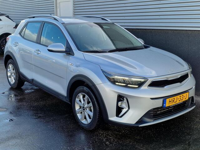 KIA Stonic 1.0 T-GDi MHEV DynamicLine Navigatie, Achteruitrijcamera, Cruise control, NL-auto, BTW-auto