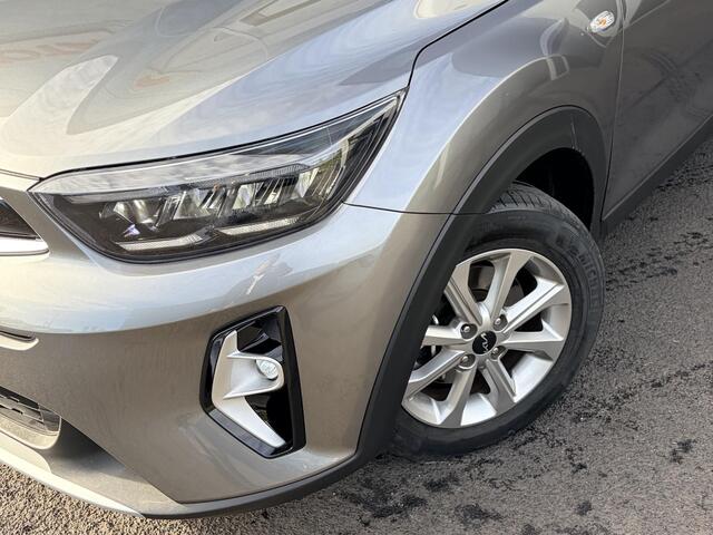 KIA Stonic 1.0 T-GDi MHEV DynamicLine | Lichtmetalen Velgen | Climate Control | Cruise Control | Parkeersensoren achter | Achteruitrijcamera