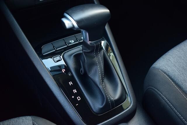 KIA Stonic 1.0 T-GDi DynamicLine | Navigatie | Camera | Cruise Control | Trekhaak | Keyless | Tot 10jr. Kia garantie |
