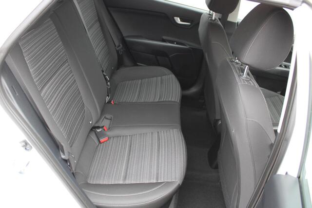KIA Stonic 1.0 T-GDi MHEV 100pk DynamicLine DCT7 Automaat Airco Carplay Camera Super mooi