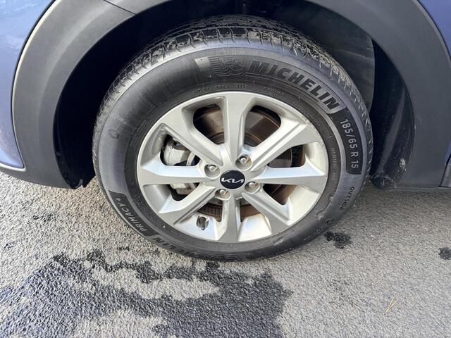 KIA Stonic 1.0 T-GDi MHEV DynamicLine | Climate Control | Navigatie | Achteruitrijcamera | Lane Assist | DAB