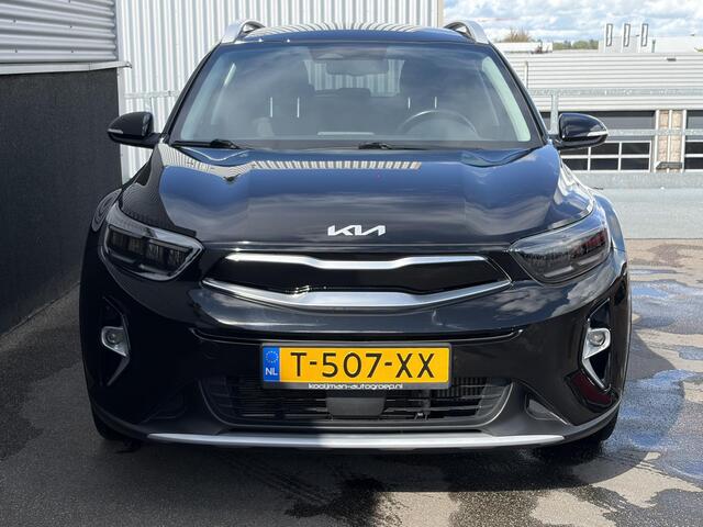 KIA Stonic 1.0 T-GDi MHEV DynamicPlusLine Navigatie, Achteruitrijcamera, Climate control, Smart Key, Cruise control, Nieuw geleverd, 1e eign. Dealeronderhouden