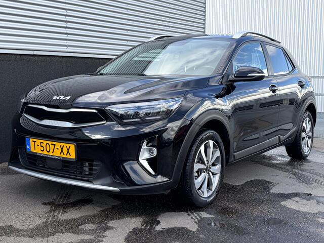 KIA Stonic 1.0 T-GDi MHEV DynamicPlusLine Navigatie, Achteruitrijcamera, Climate control, Smart Key, Cruise control, Nieuw geleverd, 1e eign. Dealeronderhouden