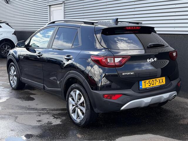 KIA Stonic 1.0 T-GDi MHEV DynamicPlusLine Navigatie, Achteruitrijcamera, Climate control, Smart Key, Cruise control, Nieuw geleverd, 1e eign. Dealeronderhouden