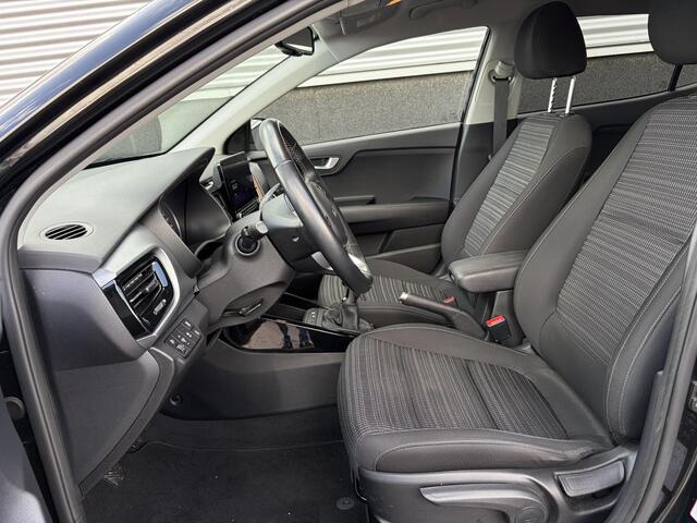 KIA Stonic 1.0 T-GDi MHEV DynamicPlusLine Navigatie, Achteruitrijcamera, Climate control, Smart Key, Cruise control, Nieuw geleverd, 1e eign. Dealeronderhouden