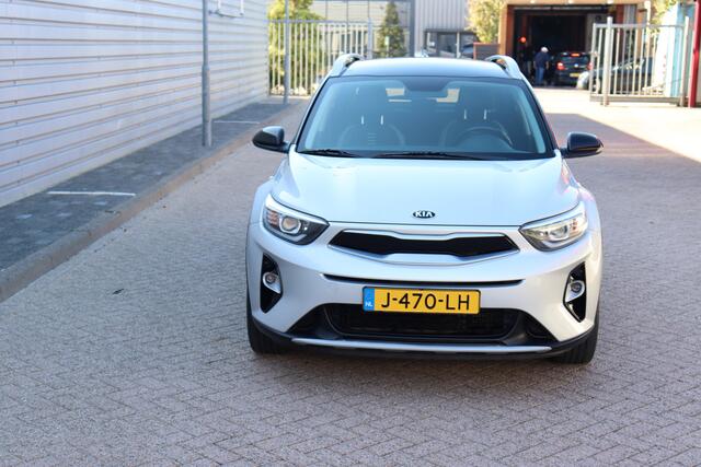 KIA Stonic 1.0 T-GDi Sports Edition O.a: PDC, Camera, DAB, Navi, Airco, Cruise, Etc. All-in prijs!