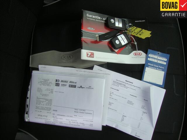 KIA VENGA 1.6 CVVT EK 2016 Edition Automaat ( Parkeersensoren, Climate control airco, Centrale vergrendeling)