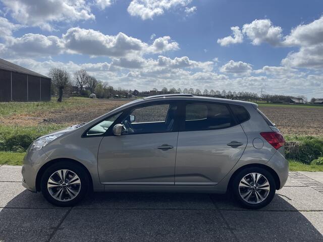 KIA VENGA 1.4 Schuifdak, trekhaak, navigatie, kia topkwaliteit