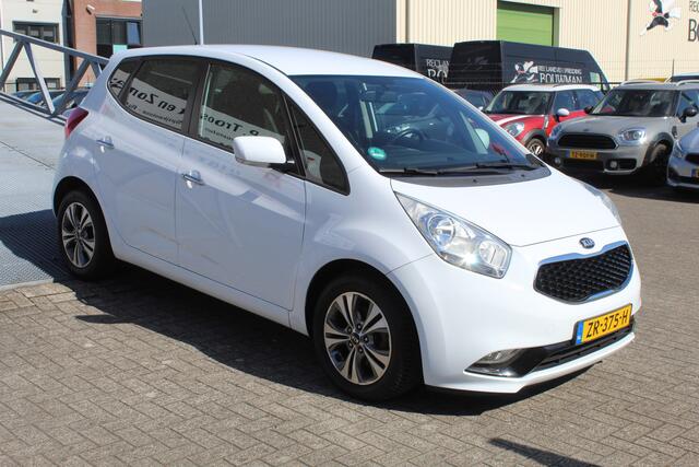 KIA VENGA 1.6 CVVT DynamicPLusLine AUTOMAAT/Climate control/Stoelverwarming/Stuurverwarming/Keyless/Bluetooth/Multifunctioneel stuurwiel/Radio CD-Speler/16'' Lichtmetalen velgen/Elektrisch inklapbare spiegels/Elektrische ramen.