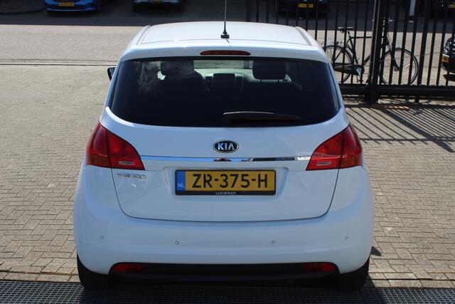 KIA VENGA 1.6 CVVT DynamicPLusLine AUTOMAAT/Climate control/Stoelverwarming/Stuurverwarming/Keyless/Bluetooth/Multifunctioneel stuurwiel/Radio CD-Speler/16'' Lichtmetalen velgen/Elektrisch inklapbare spiegels/Elektrische ramen.