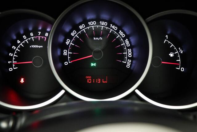 KIA VENGA 1.4 CVVT Summer Edition | PANORAMADAK | HALF LEDER | CLIMA | TREKHAAK AFNEEMBAAR