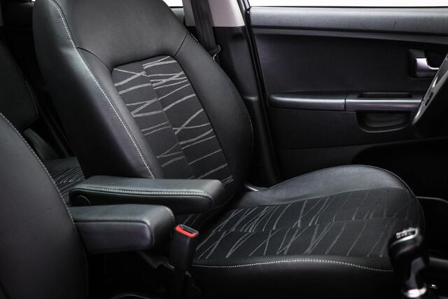 KIA VENGA 1.4 CVVT Summer Edition | PANORAMADAK | HALF LEDER | CLIMA | TREKHAAK AFNEEMBAAR